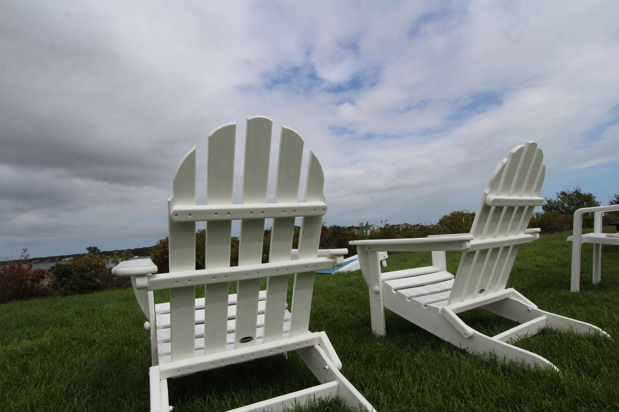 Innseason Resorts Surfside Falmouth Exterior photo
